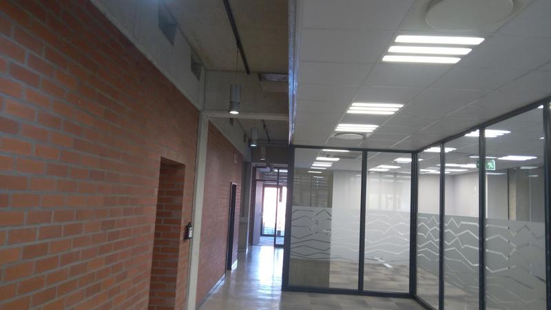 To Let commercial Property for Rent in Beacon Bay North Eastern Cape